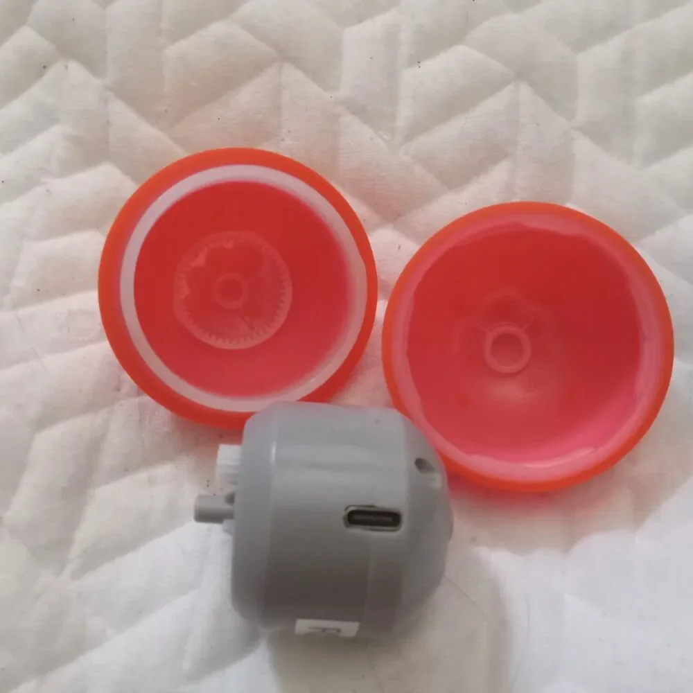 2 Pcs Dog or Cat Toy Balls, Self Rolling Auto Bouncing Rotating Sphere with Paw